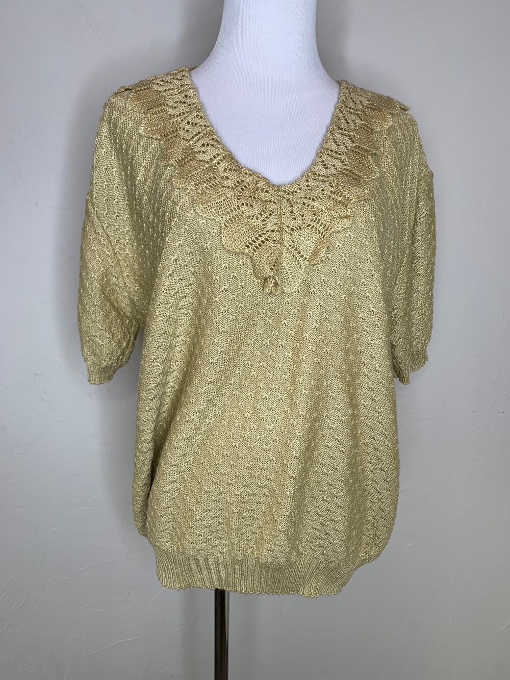 Vintage Ruffled Collar Charms Sweater Short Sleeves Sz ? Large?